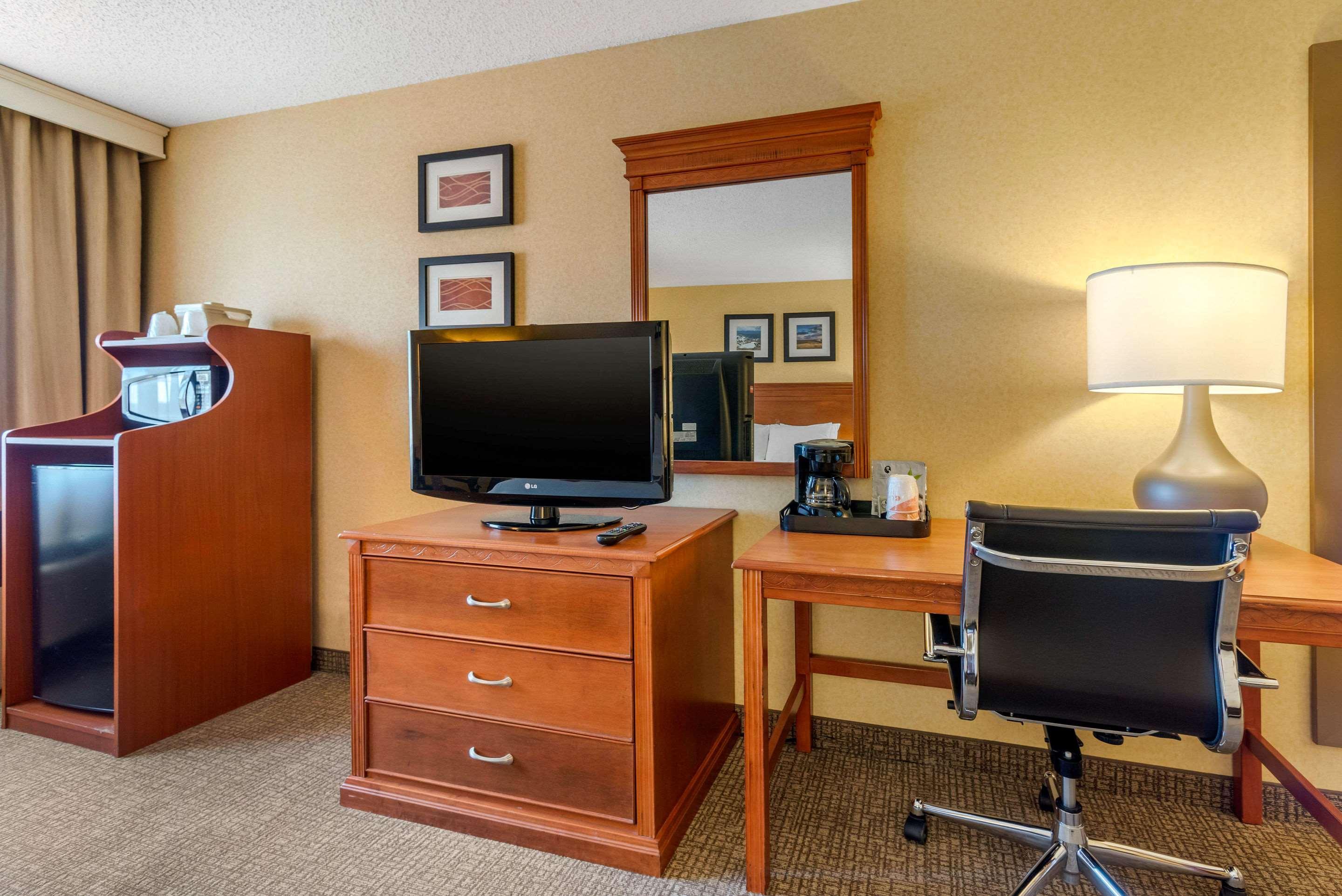 Quality Inn I-25 Pueblo Exterior photo