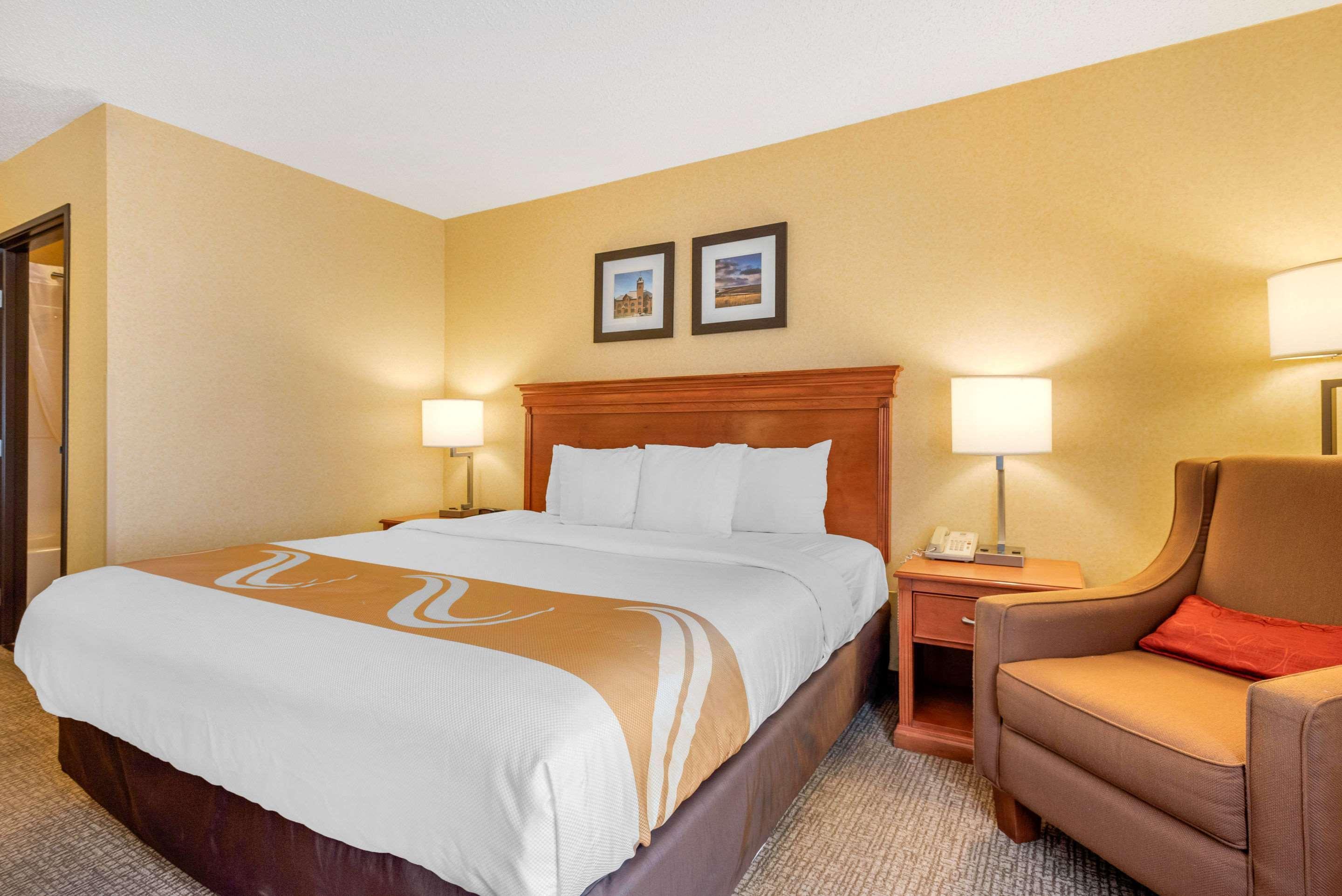 Quality Inn I-25 Pueblo Exterior photo