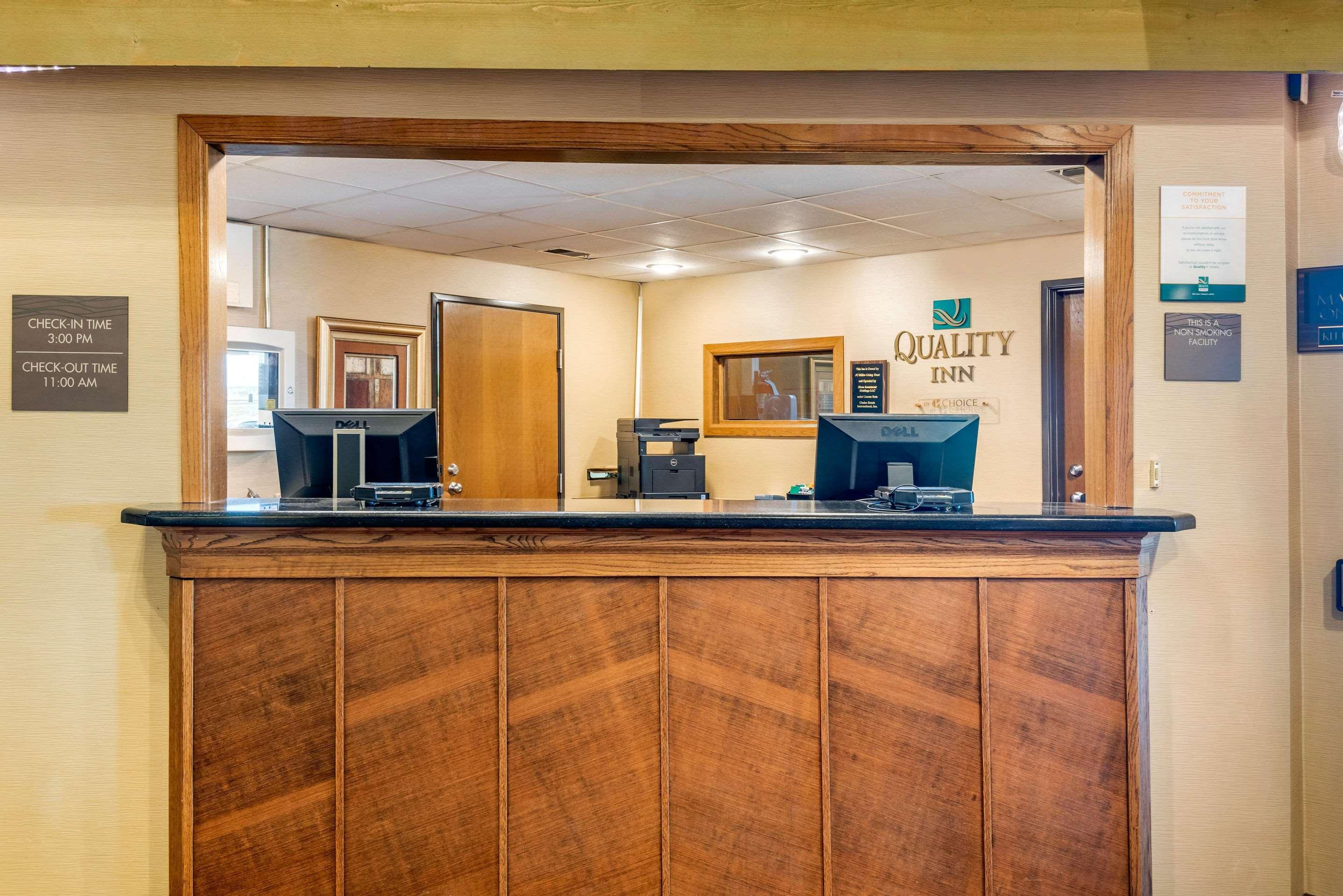 Quality Inn I-25 Pueblo Exterior photo