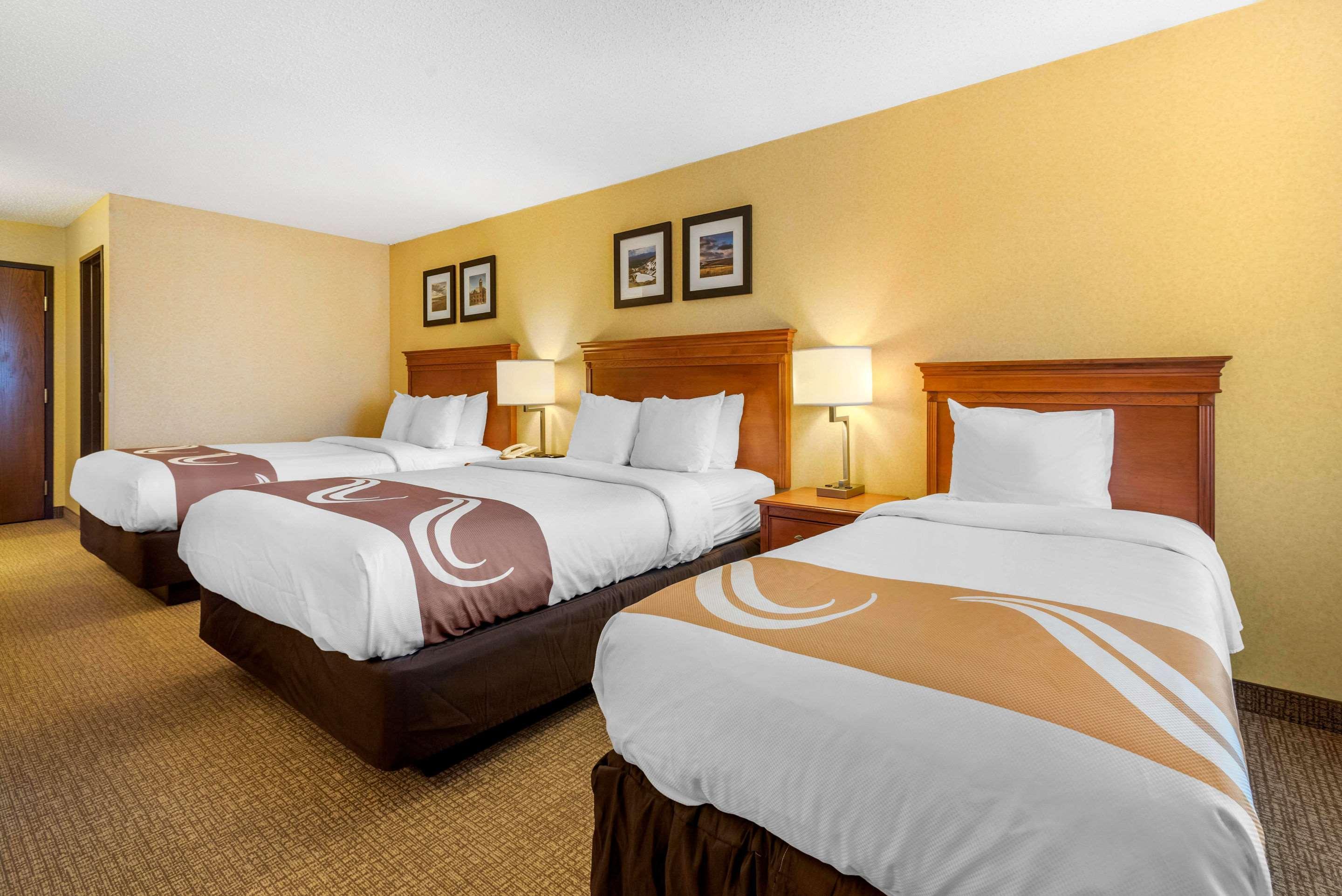 Quality Inn I-25 Pueblo Exterior photo